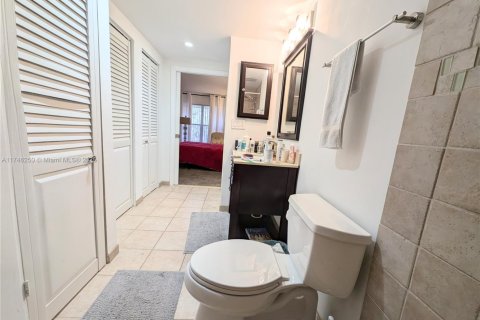 Condo in Lauderhill, Florida, 1 bedroom  № 1842643 - photo 18