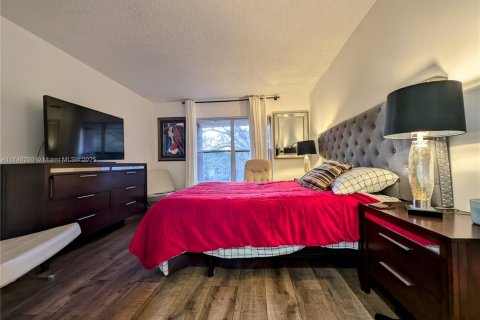 Condo in Lauderhill, Florida, 1 bedroom  № 1842643 - photo 15