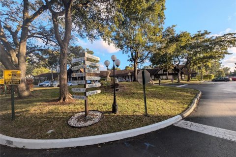 Condo in Lauderhill, Florida, 1 bedroom  № 1842643 - photo 26