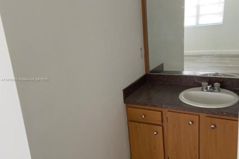 Condominio en alquiler en Pompano Beach, Florida, 2 dormitorios, 83.89 m2 № 1926912 - foto 16