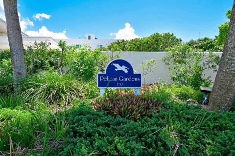Condo in Sarasota, Florida, 1 bedroom  № 1662379 - photo 14