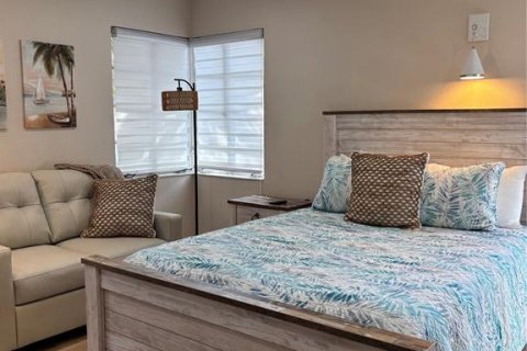 Condo in Sarasota, Florida, 1 bedroom  № 1662379 - photo 4