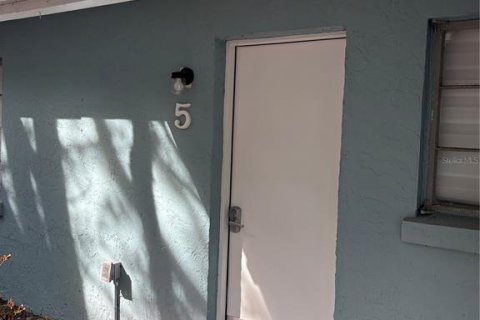 Condo in Sarasota, Florida, 1 bedroom  № 1662379 - photo 2