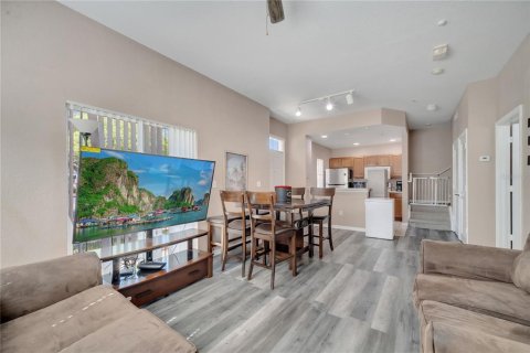 Townhouse in Kissimmee, Florida 4 bedrooms, 136.57 sq.m. № 1608298 - photo 30