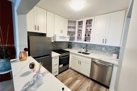 Condominio en venta en Boynton Beach, Florida, 1 dormitorio, 52.95 m2 № 1988415 - foto 7