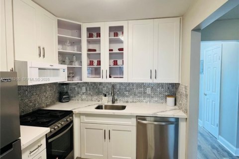 Condominio en venta en Boynton Beach, Florida, 1 dormitorio, 52.95 m2 № 1988415 - foto 8