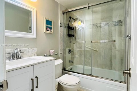 Condominio en venta en Boynton Beach, Florida, 1 dormitorio, 52.95 m2 № 1988415 - foto 13