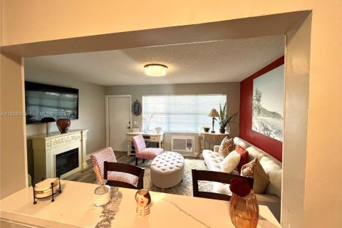 Condominio en venta en Boynton Beach, Florida, 1 dormitorio, 52.95 m2 № 1988415 - foto 9