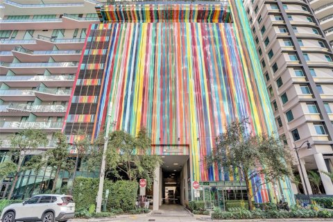 Снять в аренду квартиру в Майами, Флорида 3 спальни, 107.21м2, № 1990632 - фото 3