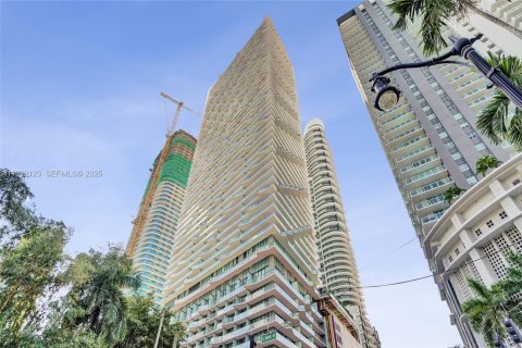 Снять в аренду квартиру в Майами, Флорида 3 спальни, 107.21м2, № 1990632 - фото 6