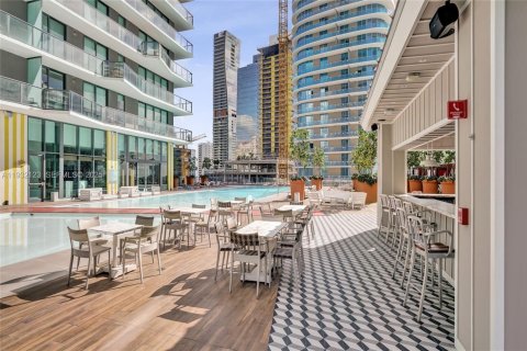 Снять в аренду квартиру в Майами, Флорида 3 спальни, 107.21м2, № 1990632 - фото 21