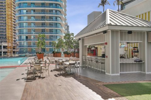 Снять в аренду квартиру в Майами, Флорида 3 спальни, 107.21м2, № 1990632 - фото 20