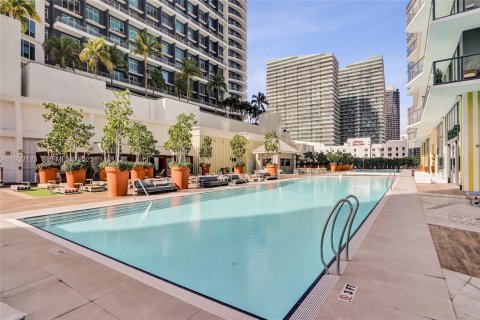 Снять в аренду квартиру в Майами, Флорида 3 спальни, 107.21м2, № 1990632 - фото 25