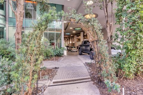 Снять в аренду квартиру в Майами, Флорида 3 спальни, 107.21м2, № 1990632 - фото 2