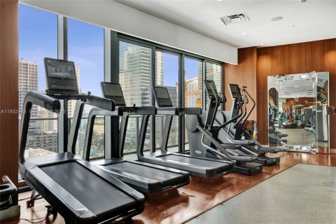 Снять в аренду квартиру в Майами, Флорида 3 спальни, 107.21м2, № 1990632 - фото 8