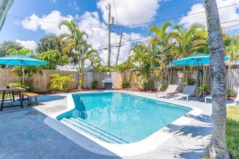 Villa ou maison à louer à Miramar, Floride: 4 chambres, 72.28 m2 № 2388050 - photo 23