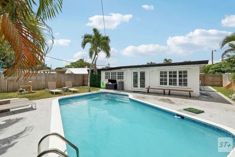 Villa ou maison à louer à Miramar, Floride: 4 chambres, 72.28 m2 № 2388050 - photo 25