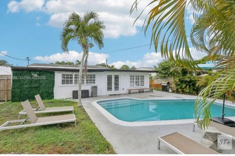 Villa ou maison à Miramar, Floride 4 chambres, 72.28 m2 № 2388050