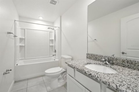 House in Palm Coast, Florida 3 bedrooms, 174.47 sq.m. № 1899778 - photo 25