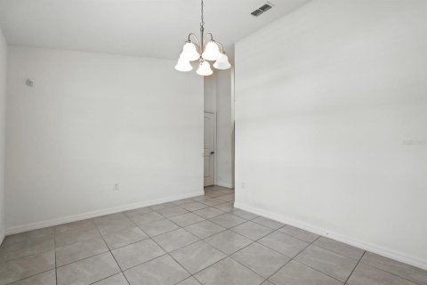 House in Palm Coast, Florida 3 bedrooms, 174.47 sq.m. № 1899778 - photo 6