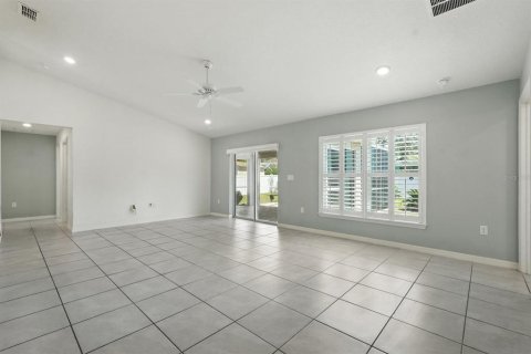 House in Palm Coast, Florida 3 bedrooms, 174.47 sq.m. № 1899778 - photo 17