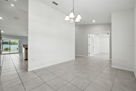 House in Palm Coast, Florida 3 bedrooms, 174.47 sq.m. № 1899778 - photo 7