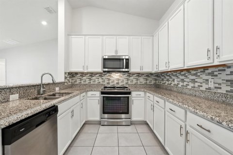 House in Palm Coast, Florida 3 bedrooms, 174.47 sq.m. № 1899778 - photo 11