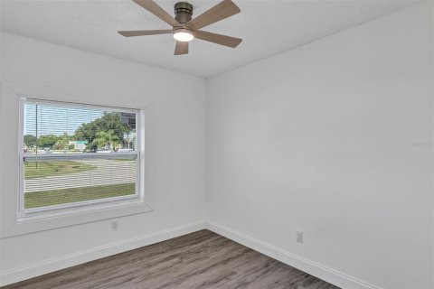 House in Palm Bay, Florida 3 bedrooms, 110.37 sq.m. № 1893736 - photo 16
