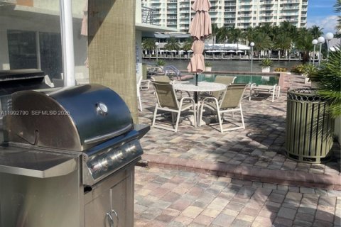 Casa en alquiler en Fort Lauderdale, Florida, 40.88 m2 № 2063023 - foto 15