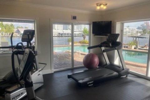 Casa en alquiler en Fort Lauderdale, Florida, 40.88 m2 № 2063023 - foto 13