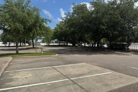 Immobilier commercial à louer à Orlando, Floride: 4374.67 m2 № 1619249 - photo 9