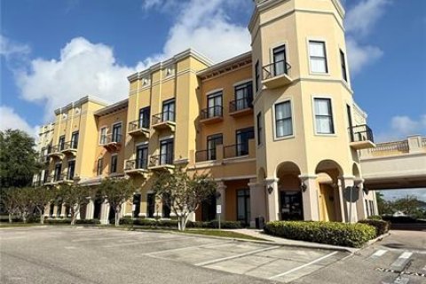 Immobilier commercial à louer à Orlando, Floride: 4374.67 m2 № 1619249 - photo 1