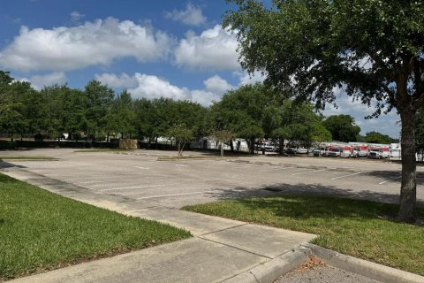 Immobilier commercial à louer à Orlando, Floride: 4374.67 m2 № 1619249 - photo 10