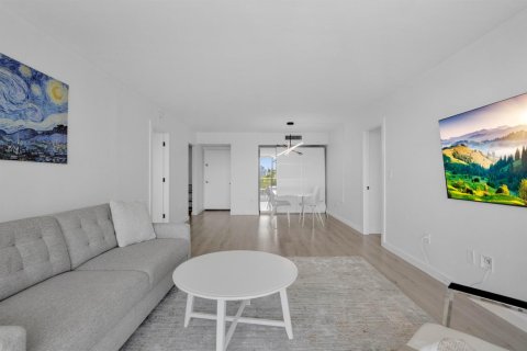 Купить кондоминиум в Авентура, Флорида 3 комнаты, 94.95м2, № 2085042 - фото 11