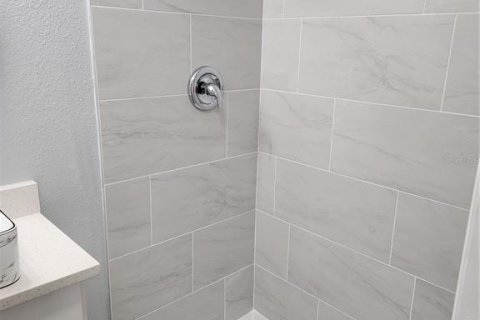 Casa en venta en Orlando, Florida, 4 dormitorios, 155.8 m2 № 1904397 - foto 14