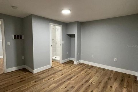 Casa en venta en Orlando, Florida, 4 dormitorios, 155.8 m2 № 1904397 - foto 10