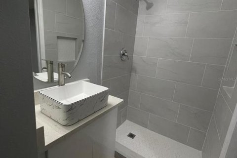 Casa en venta en Orlando, Florida, 4 dormitorios, 155.8 m2 № 1904397 - foto 16