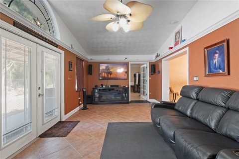 House in Casselberry, Florida 4 bedrooms, 201.41 sq.m. № 1718769 - photo 13
