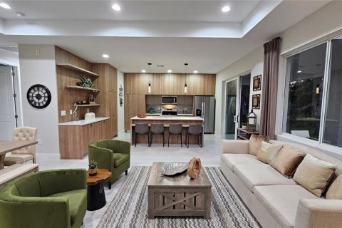 Villa ou maison à vendre à North Port, Floride: 3 chambres, 140.38 m2 № 1759645 - photo 2