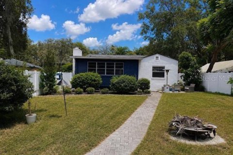Villa ou maison à vendre à Tampa, Floride: 2 chambres, 98.48 m2 № 2316458 - photo 22