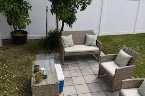 Villa ou maison à vendre à Tampa, Floride: 2 chambres, 98.48 m2 № 2316458 - photo 20