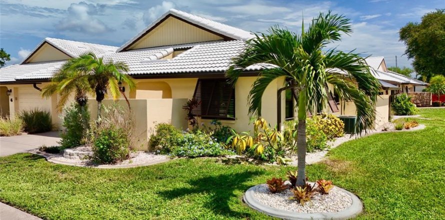 Casa en Venice, Florida 2 dormitorios, 164.44 m2 № 2303214