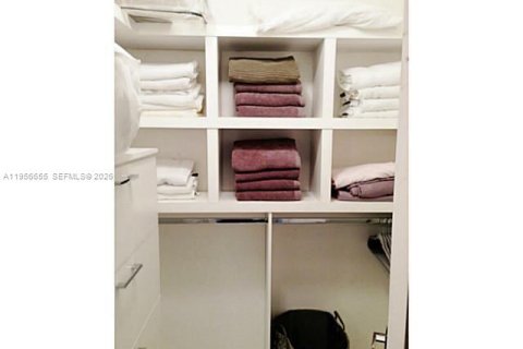 Снять в аренду кондоминиум в Майами-Бич, Флорида 49.24м2, № 2079262 - фото 17