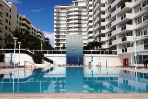 Снять в аренду кондоминиум в Майами-Бич, Флорида 49.24м2, № 2079262 - фото 23
