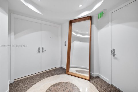 Condominio en venta en Sunny Isles Beach, Florida, 2 dormitorios, 137.4 m2 № 2049000 - foto 21