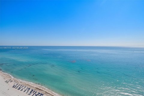 Condominio en venta en Sunny Isles Beach, Florida, 2 dormitorios, 137.4 m2 № 2049000 - foto 22