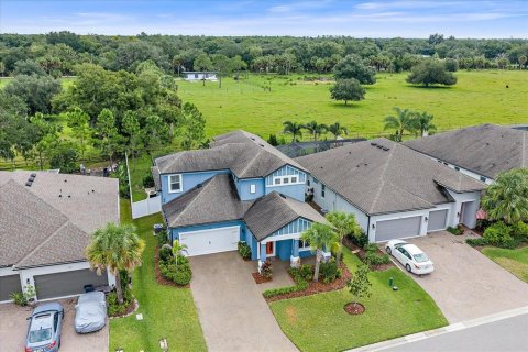 Villa ou maison à vendre à Bradenton, Floride: 4 chambres, 291.9 m2 № 2399054 - photo 2