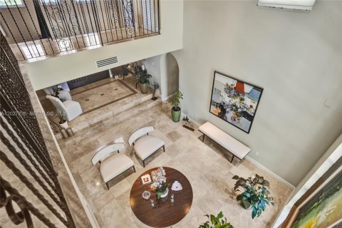 Villa ou maison à louer à Coral Gables, Floride: 5 chambres, 346.9 m2 № 2257640 - photo 10