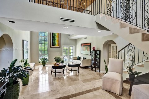 Villa ou maison à louer à Coral Gables, Floride: 5 chambres, 346.9 m2 № 2257640 - photo 19