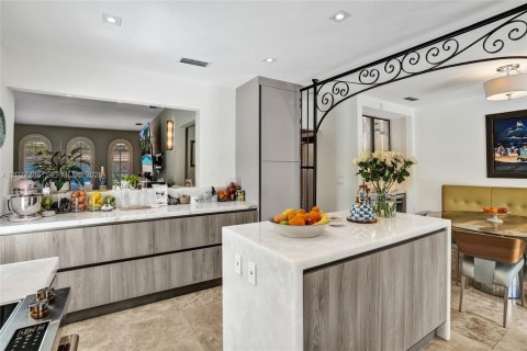 Villa ou maison à louer à Coral Gables, Floride: 5 chambres, 346.9 m2 № 2257640 - photo 17